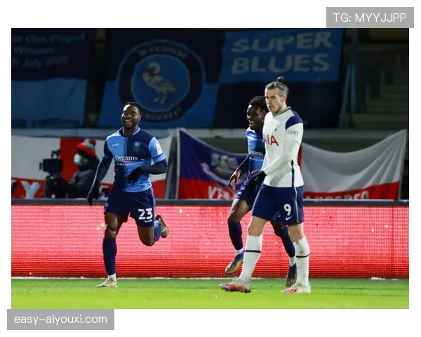 撕裂后防的盘带突破本赛季大罗胜同代锋线